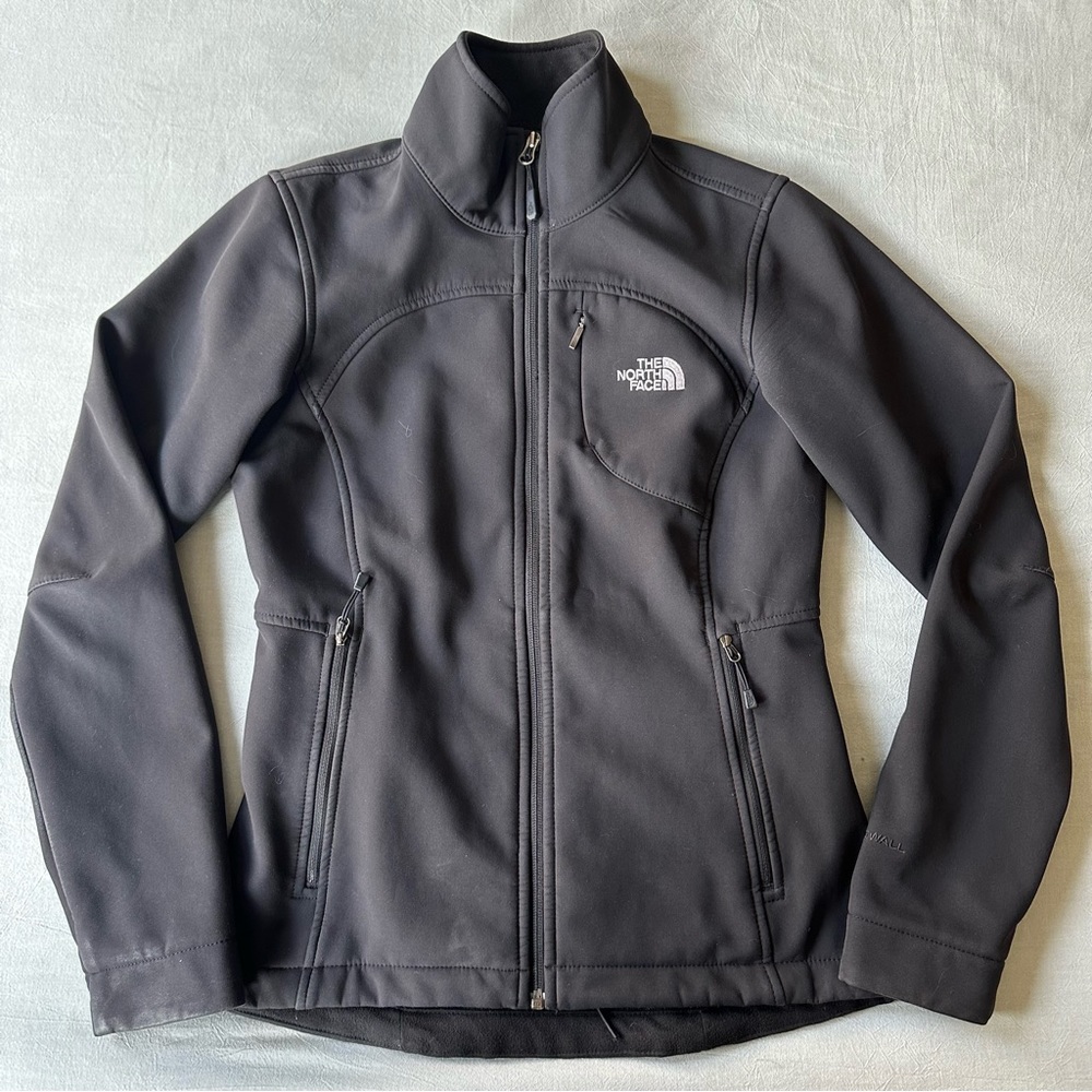 The north face black windwall jacket size XS